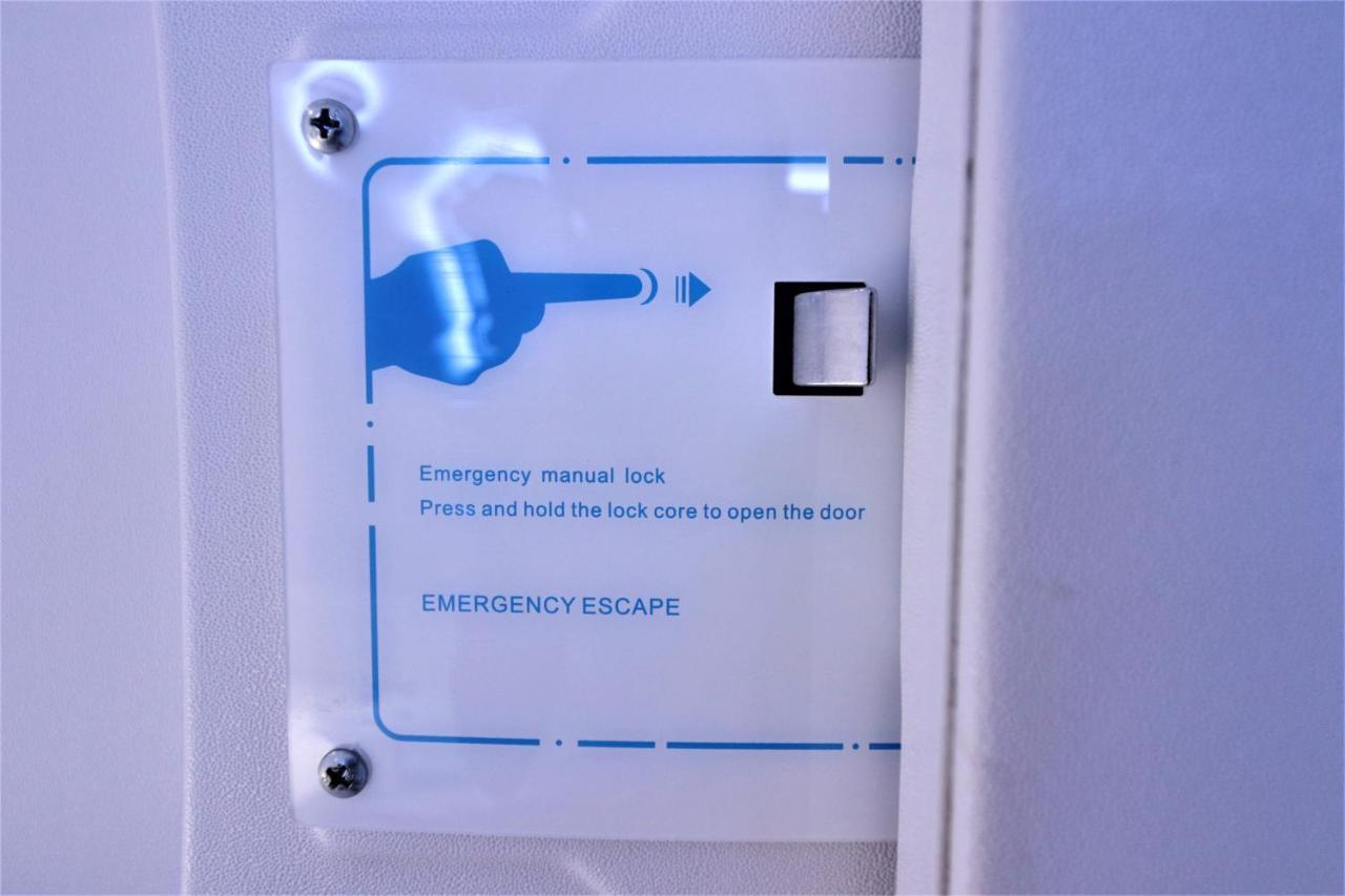 Jc Space Capsule Hotel Kuah Ngoại thất bức ảnh
