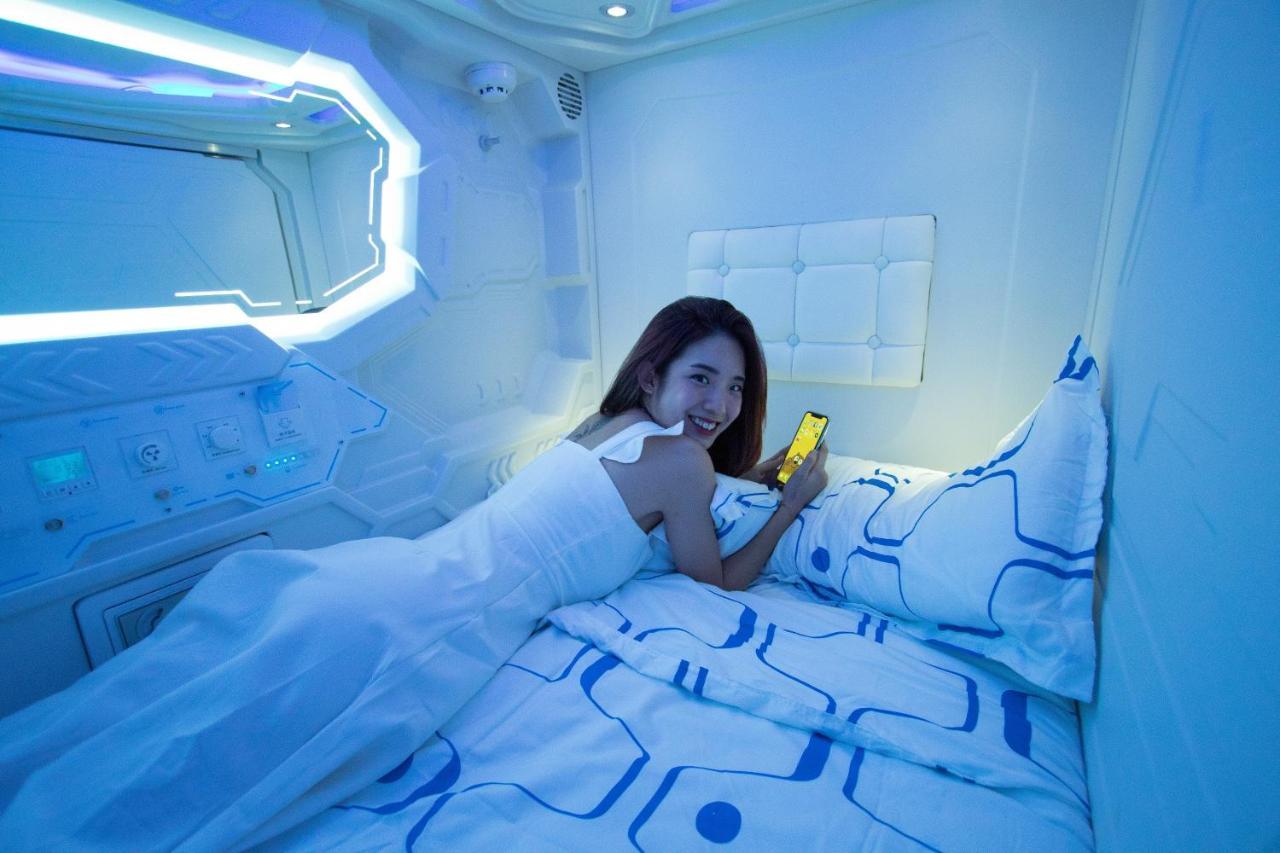Jc Space Capsule Hotel Kuah Ngoại thất bức ảnh